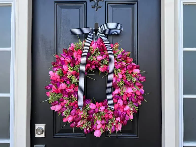 6. Guirnalda de amapola y tulipán rosa