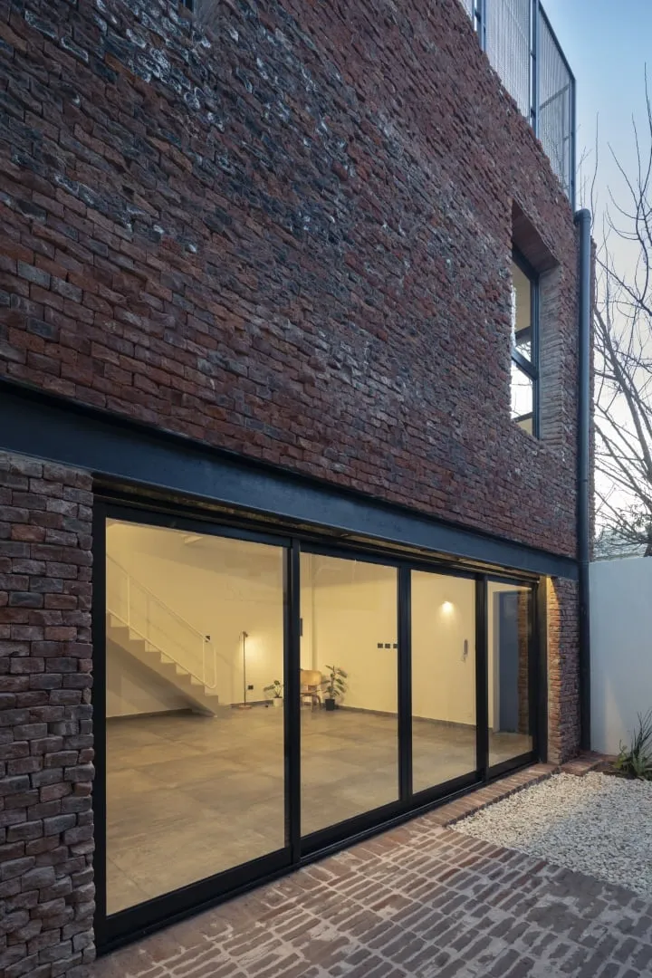 PH Helguera by OADD Arquitectos: A Bright Transformation of a Historic PH in Buenos Aires