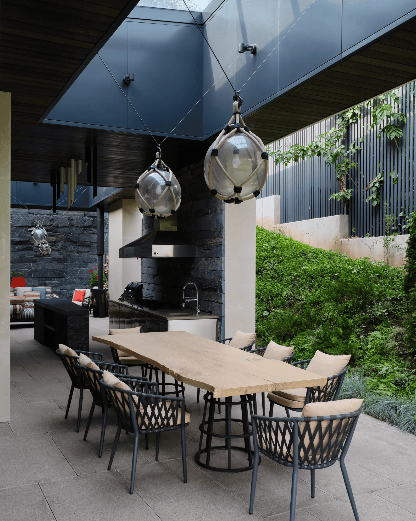 阿拉木图明亮多彩住宅由亚历山大·佩奇科和丹尼拉·马利舍夫设计 阿拉木图明亮多彩住宅由亚历山大·佩奇科和丹尼拉·马利舍夫设计