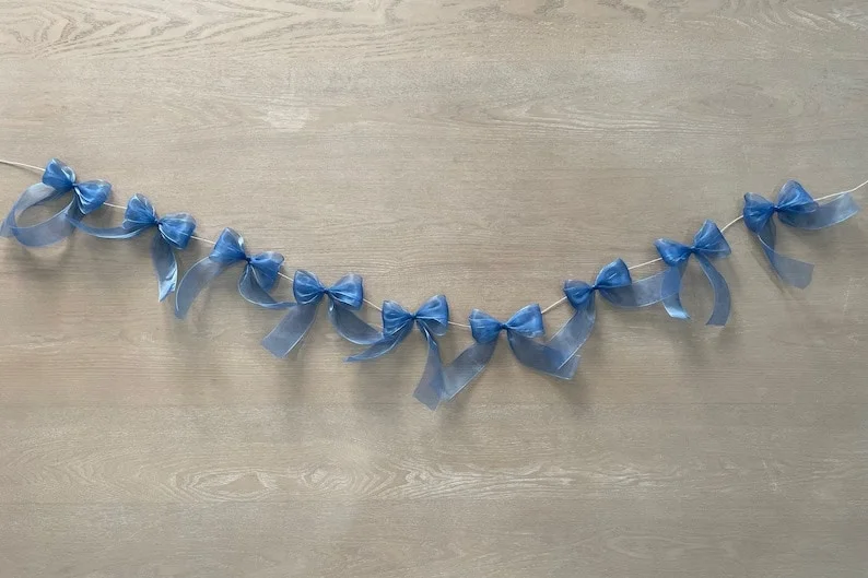 13. Guañalda con cintas