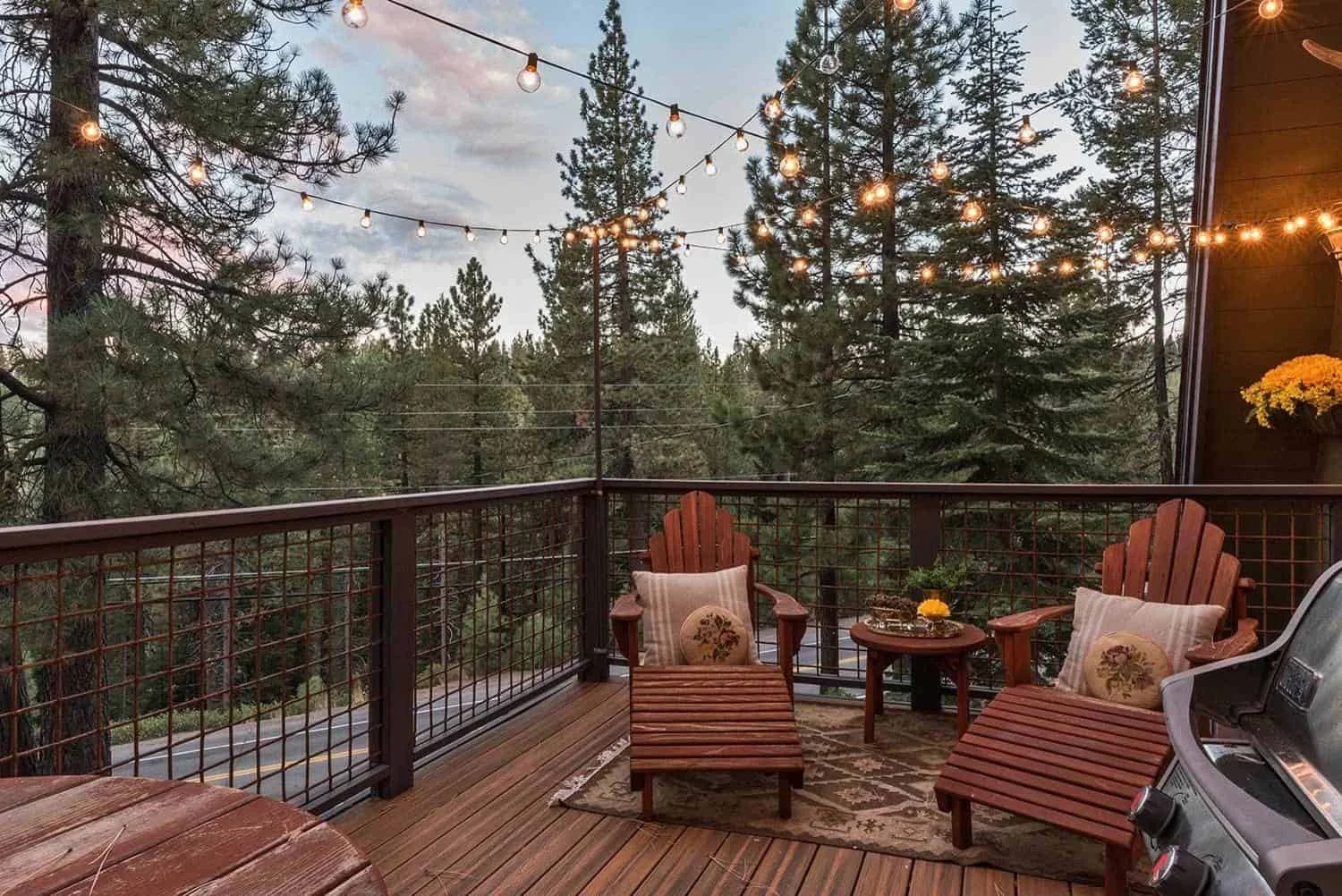 10. Balcón rústico, Sacramento