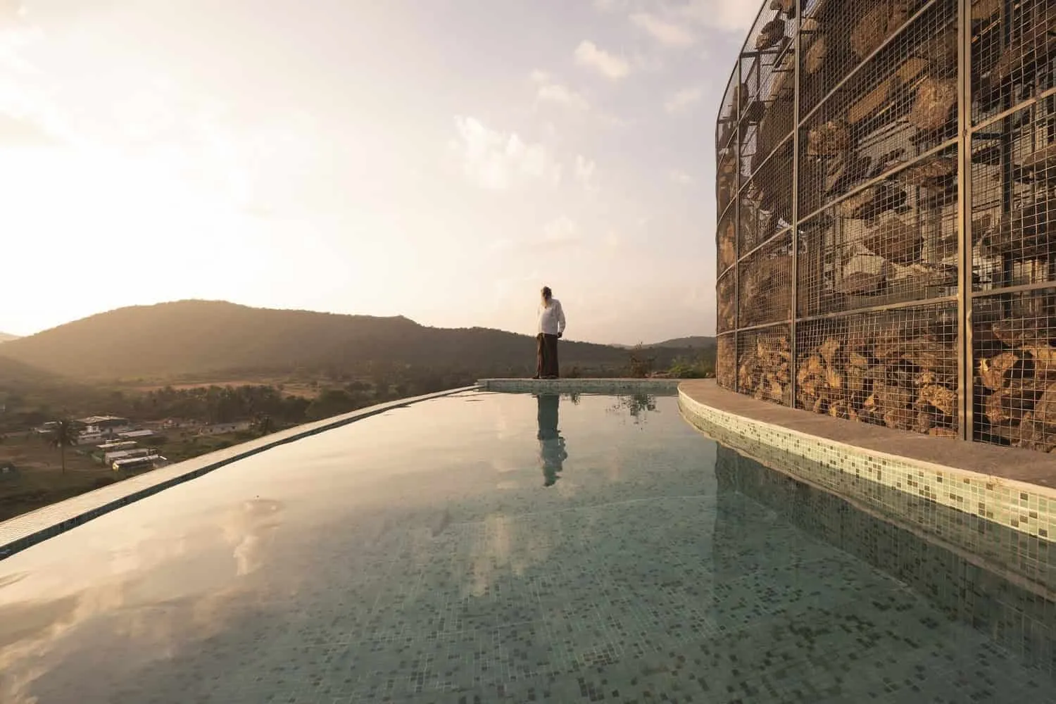 Infinite Rise House | Earthscape Studio | Anikatti, India