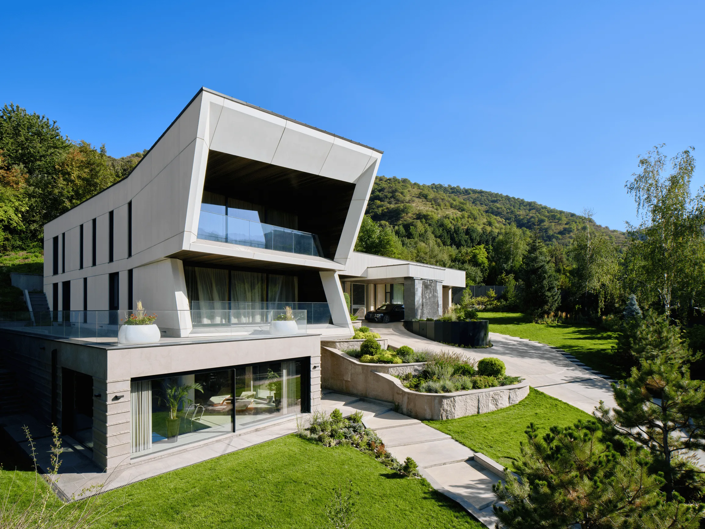 阿拉木图明亮多彩住宅由亚历山大·佩奇科和丹尼拉·马利舍夫设计 阿拉木图明亮多彩住宅由亚历山大·佩奇科和丹尼拉·马利舍夫设计