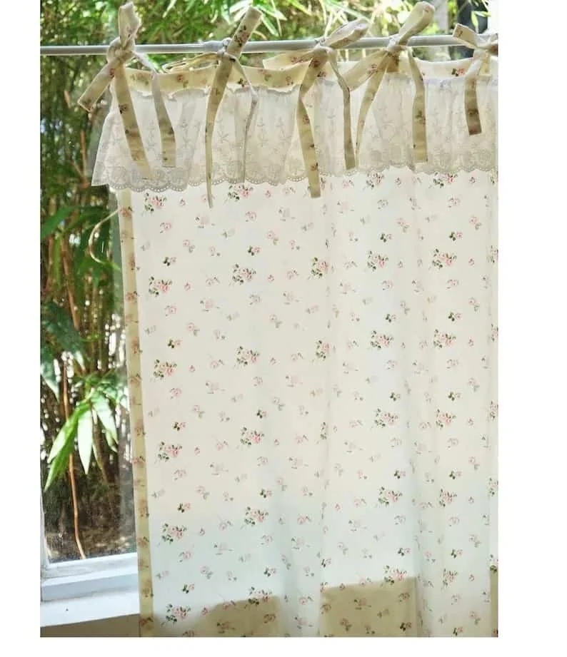 5. Cortinas de algodón con estampado floral