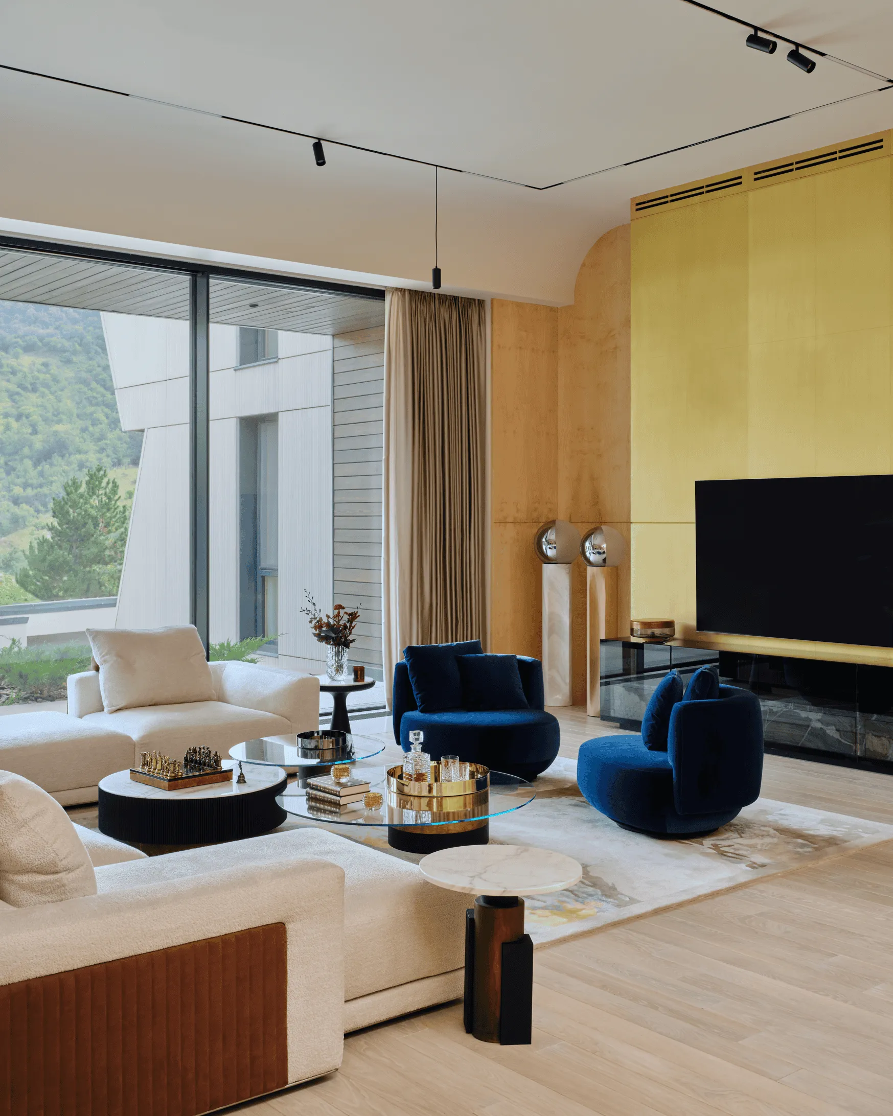 阿拉木图明亮多彩住宅由亚历山大·佩奇科和丹尼拉·马利舍夫设计 阿拉木图明亮多彩住宅由亚历山大·佩奇科和丹尼拉·马利舍夫设计