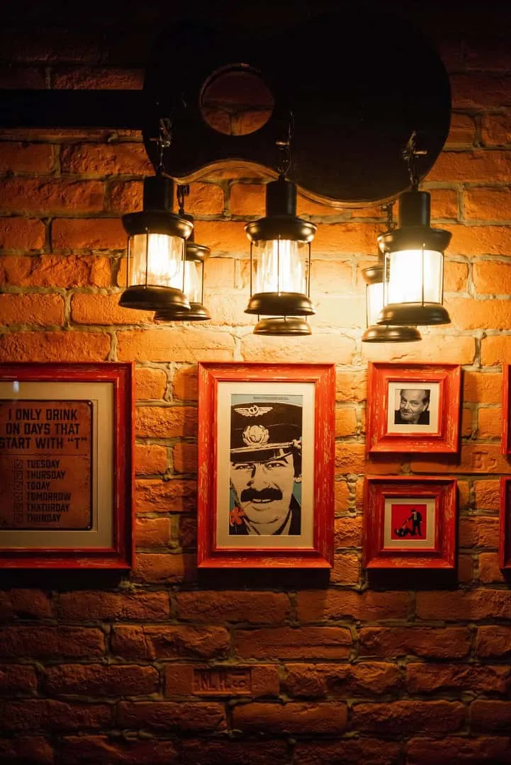 Friendly's Music Pub by Kvadrat Architects: A Heartfelt Tribute to Music, History and Design