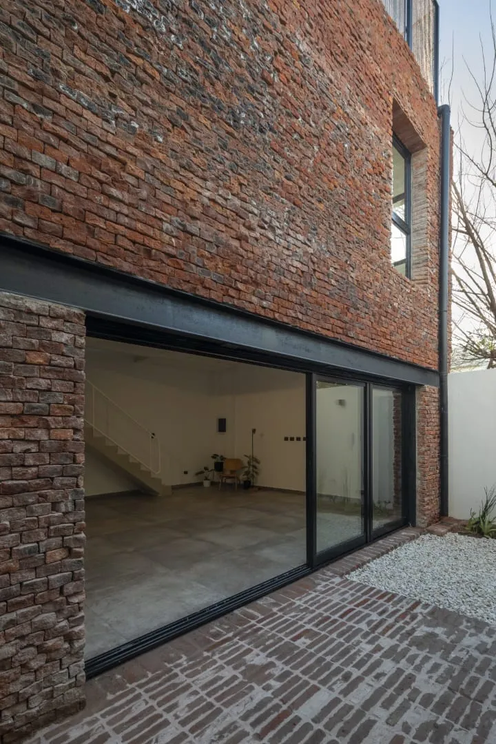 PH Helguera by OADD Arquitectos: A Bright Transformation of a Historic PH in Buenos Aires