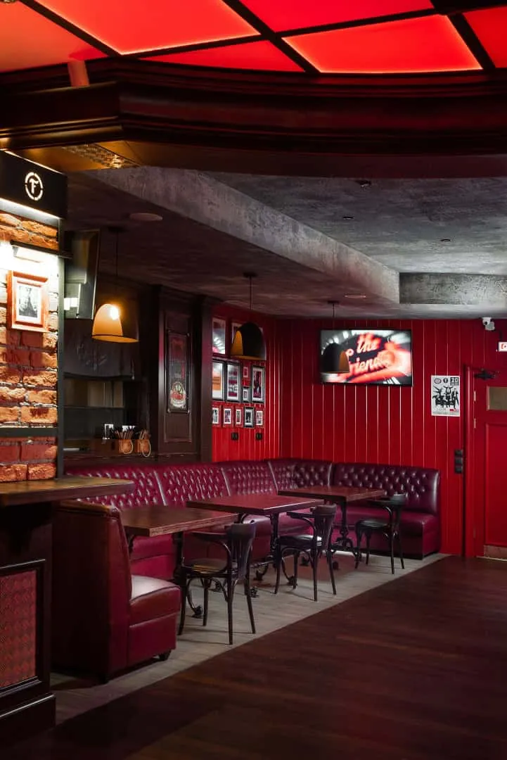 Friendly's Music Pub by Kvadrat Architects: A Heartfelt Tribute to Music, History and Design