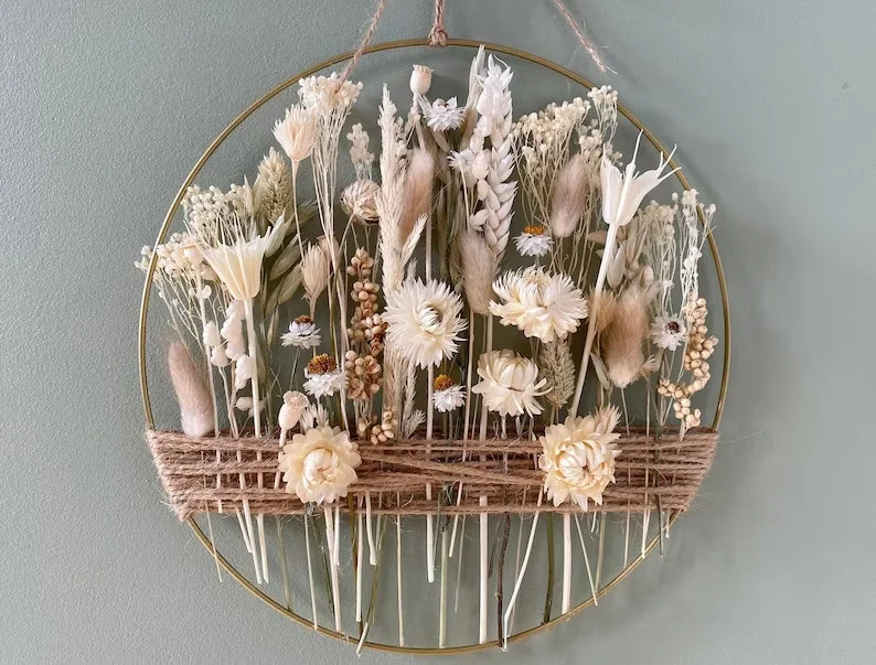 15. Guirnalda boho de flores secas primaverales