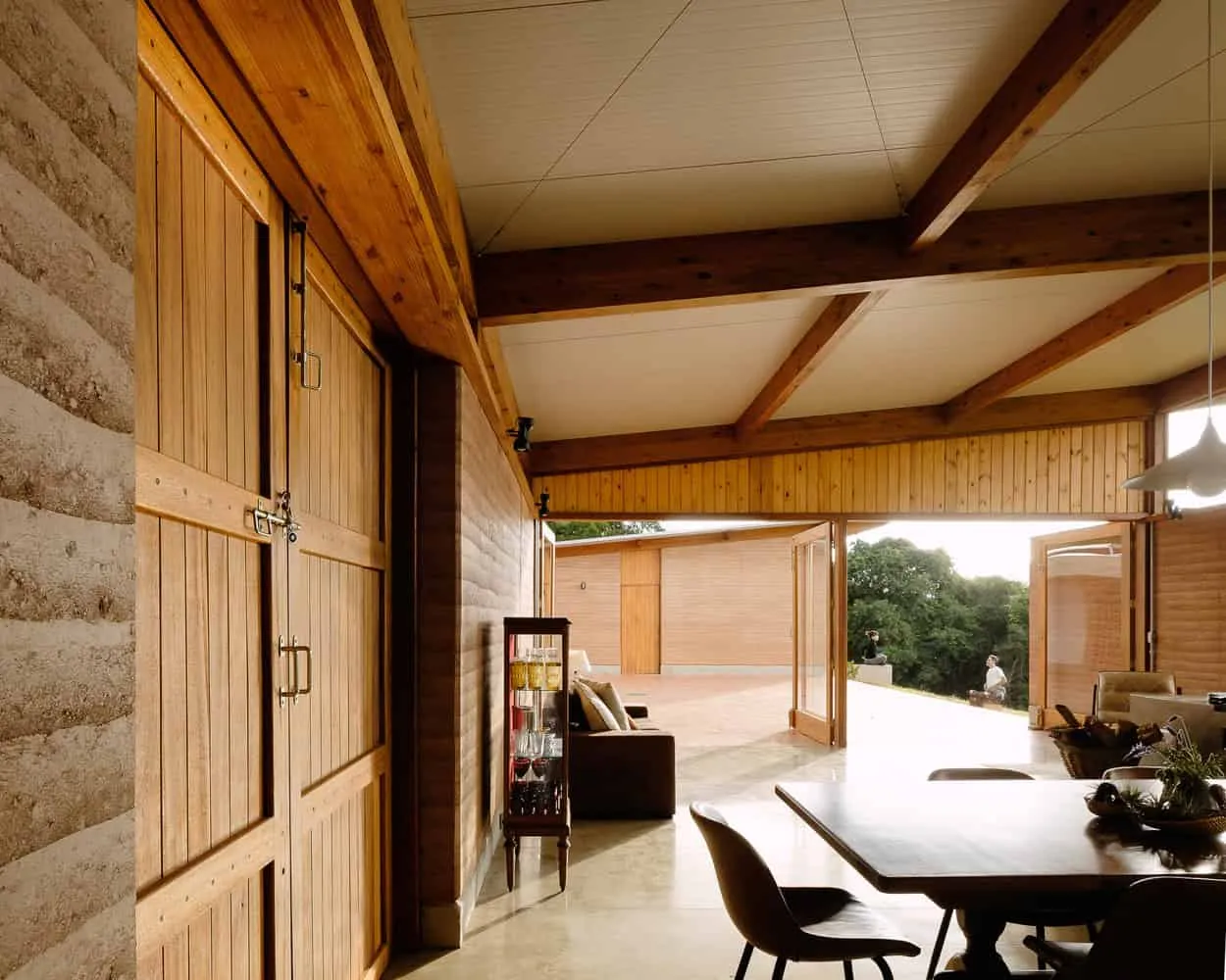 Patio Guapuruvu House | Estudio Piloti Arquitetura | Camanducaia, Brazil