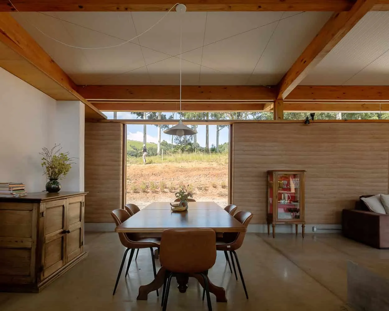 Patio Guapuruvu House | Estudio Piloti Arquitetura | Camanducaia, Brazil