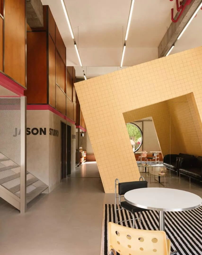 LANWUU IMAGINE от Aurora Design: Решающее сочетание фотографии, эмоций и незавершенного дизайна