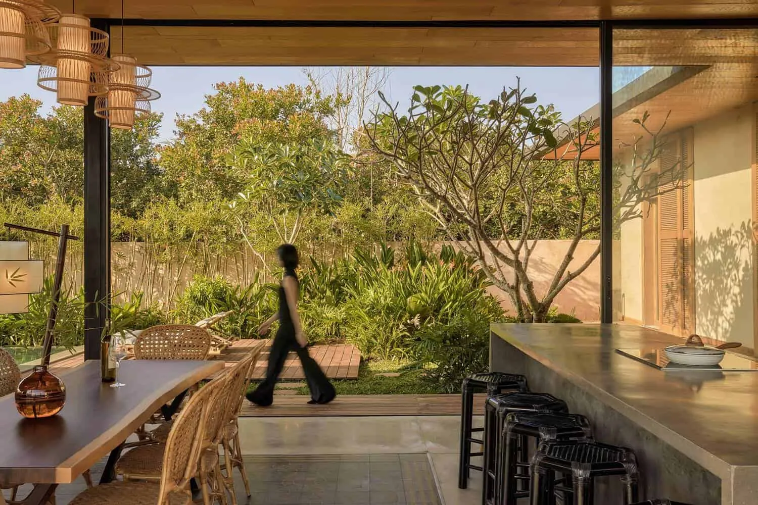 Eco-Friendly Vacation Home on the Beach / Kanopea Architecture Studio + T3 Architects / Vietnam