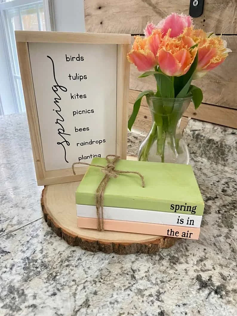 Conjunto de decoración primaveral brillante para el hogar