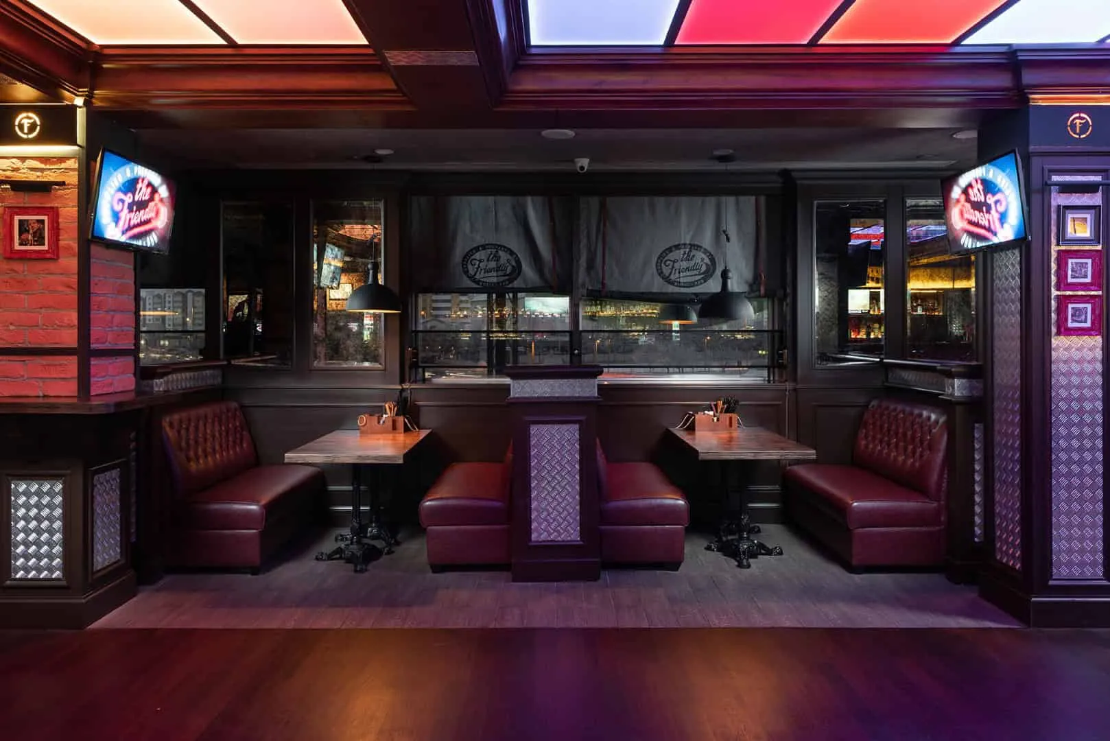 Friendly's Music Pub by Kvadrat Architects: A Heartfelt Tribute to Music, History and Design