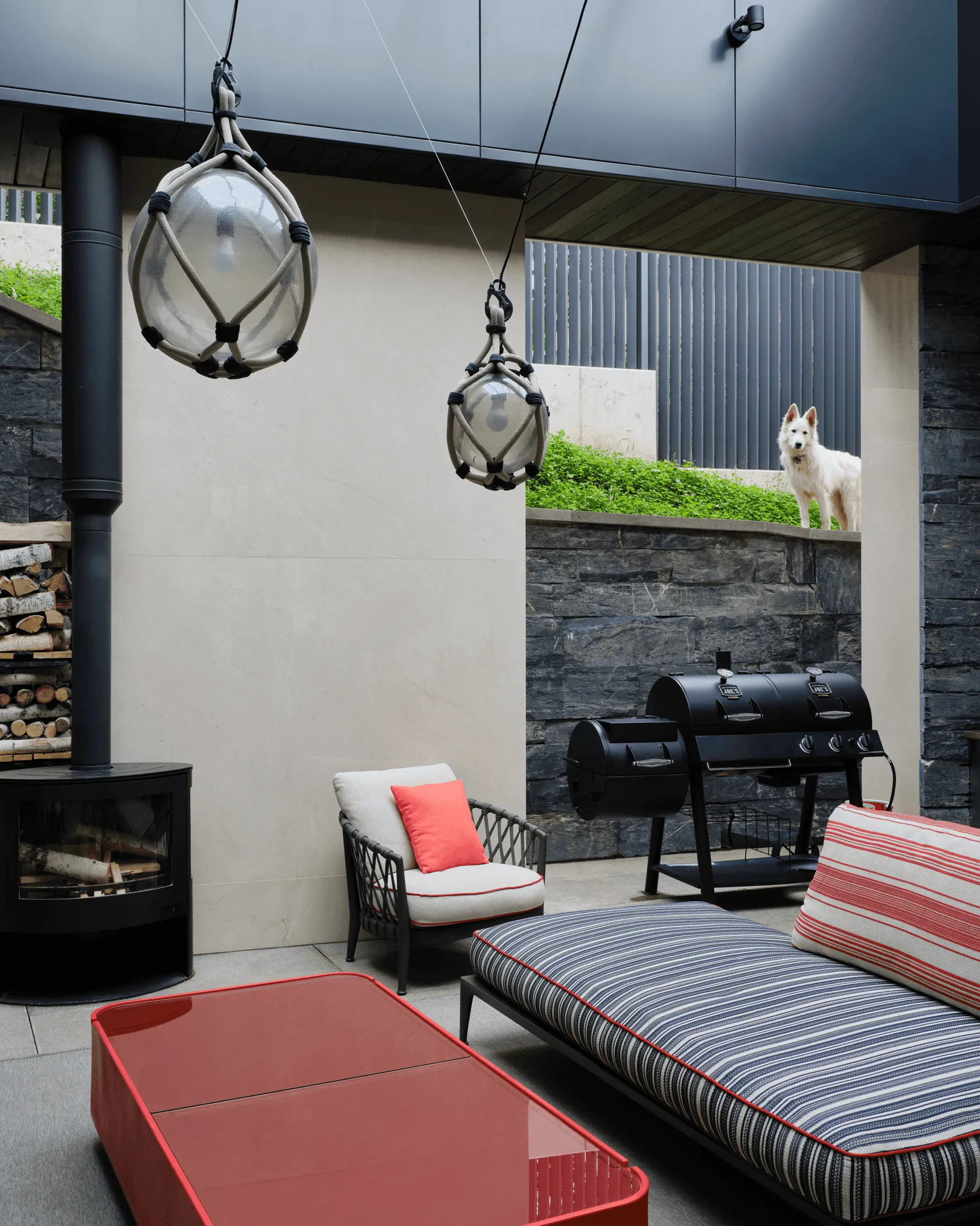 阿拉木图明亮多彩住宅由亚历山大·佩奇科和丹尼拉·马利舍夫设计 阿拉木图明亮多彩住宅由亚历山大·佩奇科和丹尼拉·马利舍夫设计