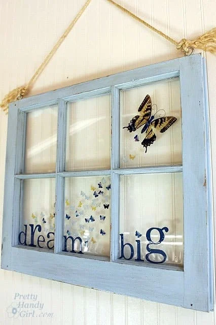 13. Una ventana mariposa creativa