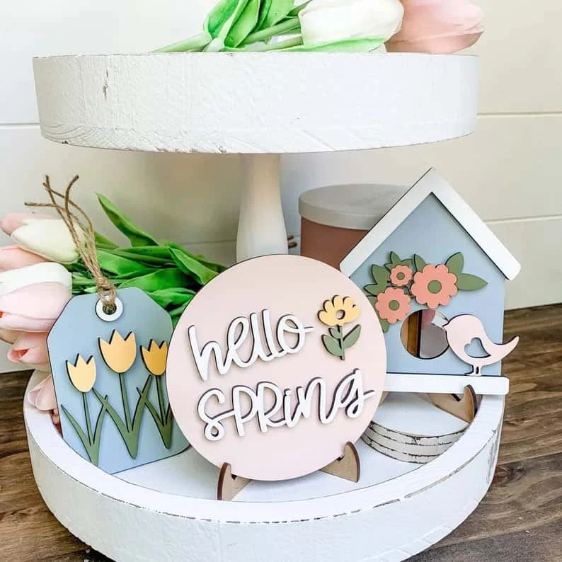 Mesa de decoración multi-nivel primaveral