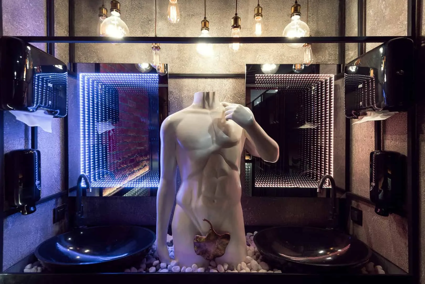 Friendly's Music Pub by Kvadrat Architects: A Heartfelt Tribute to Music, History and Design