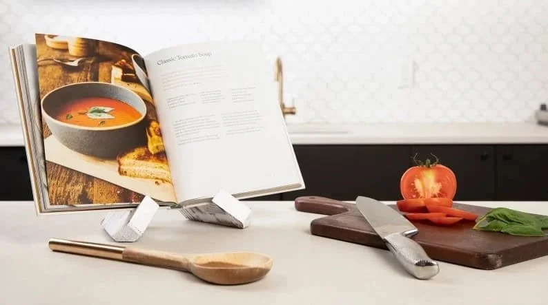 6. Soporte para libros de cocina