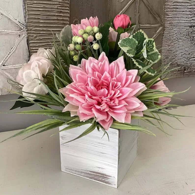 8. Composición floral de primavera