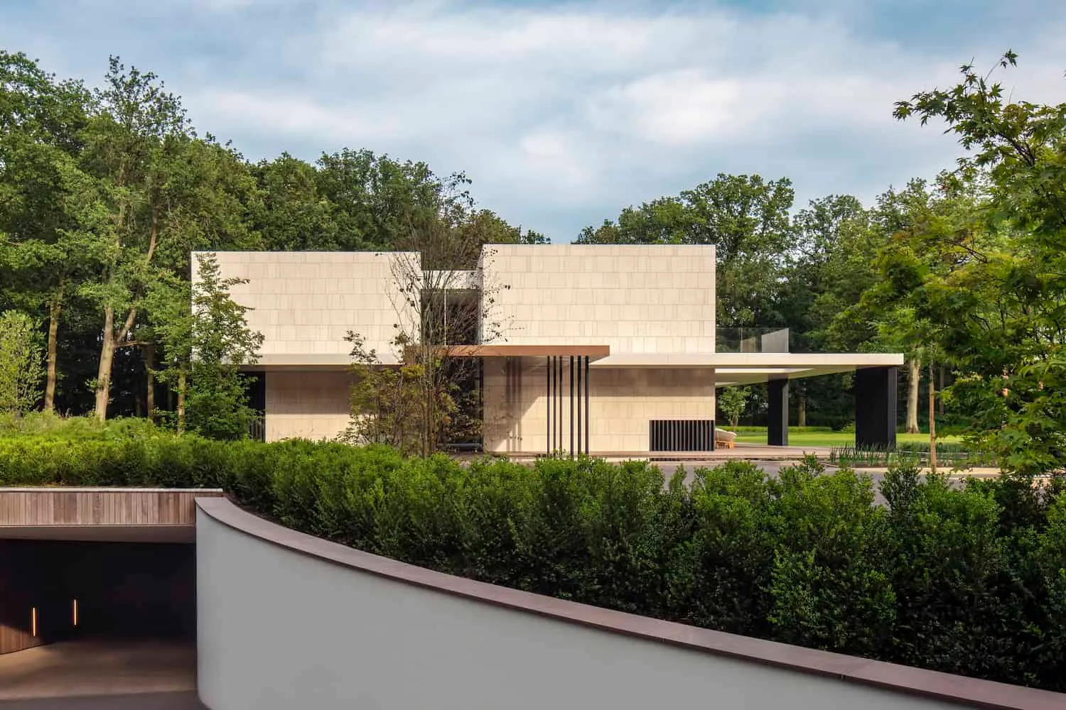 SAOTA设计的弗兰德斯之家：比利时现代建筑珍品