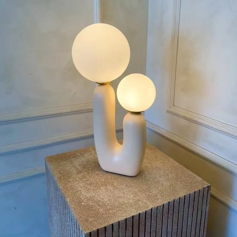 4. 极简风格夜灯