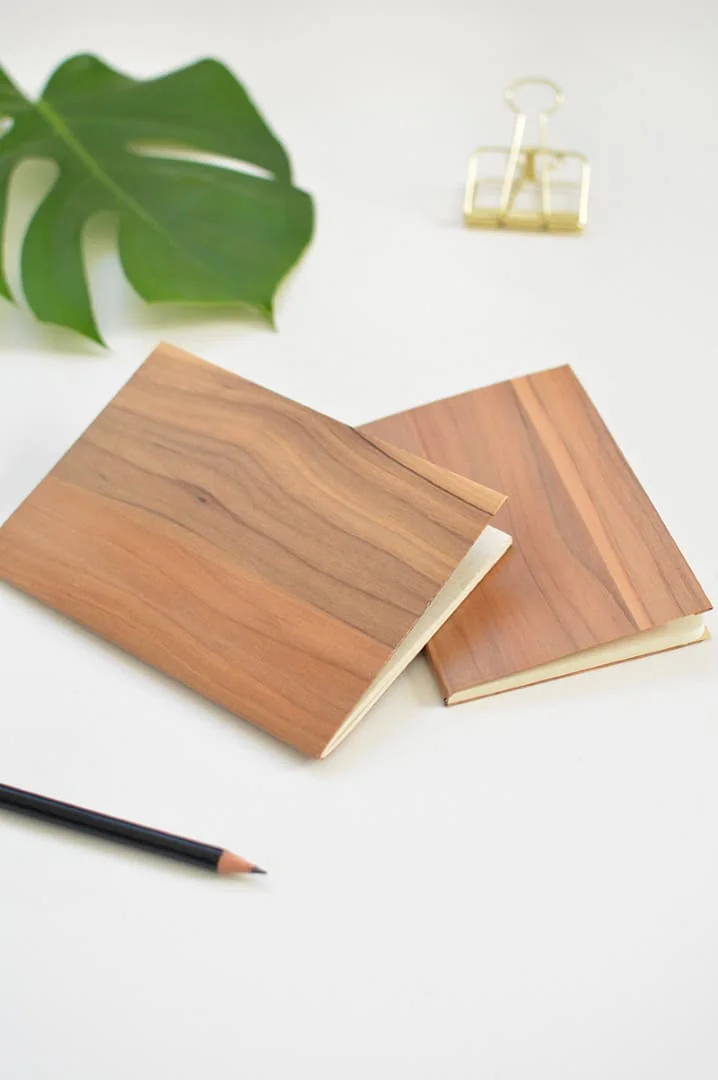 11. Cuadernos de madera