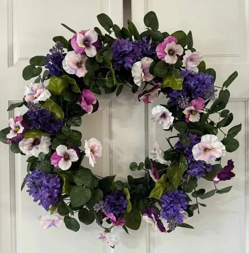 Guirnalda de violeta y enebro