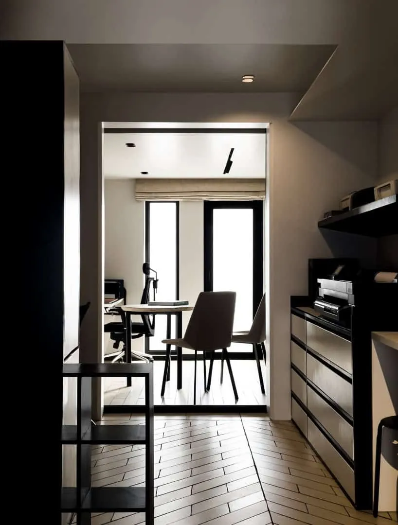 最大化影响力：7ARC设计工作室300平方英尺空间，融合功能与美学