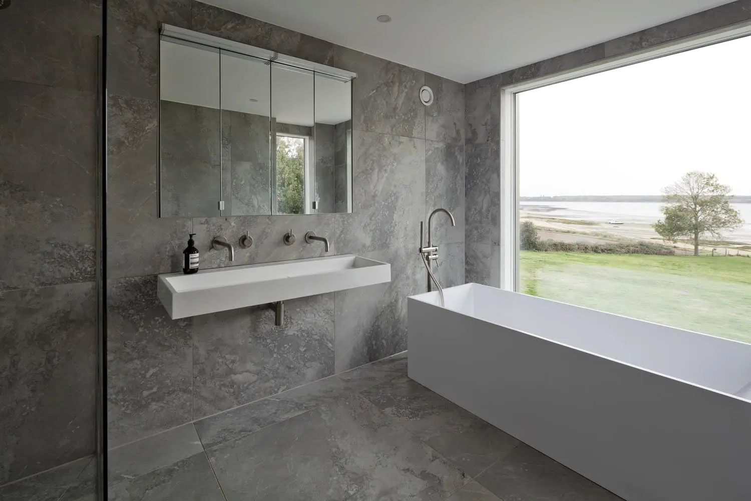 Storey House by Facit Homes: Modern Housing in an Exceptional Natural Setting