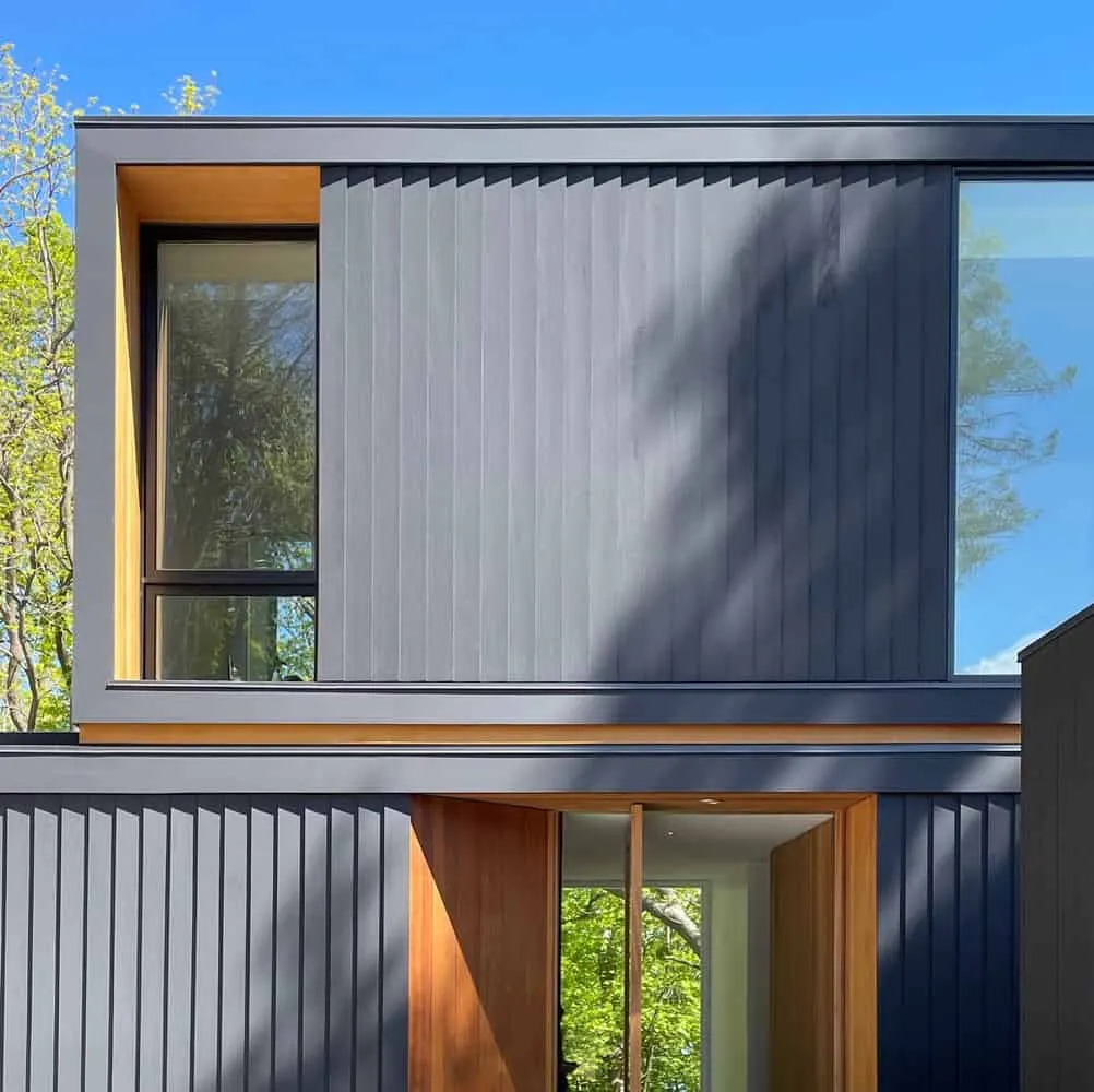 House by the Spring Shore by Johnsen Schmaling Architects: Minimalism in Madison