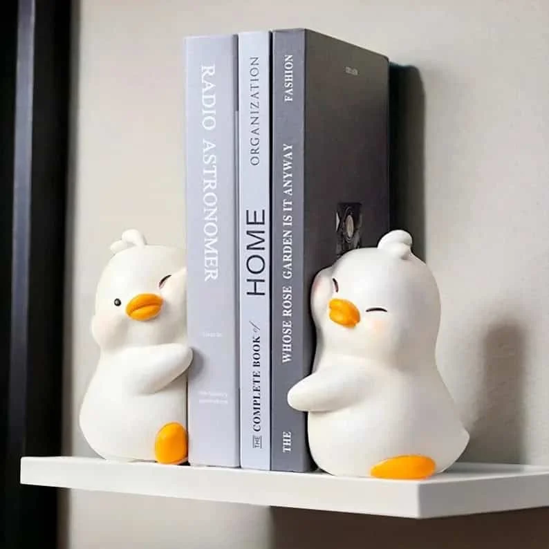 7. Soportes para libros con forma de pato
