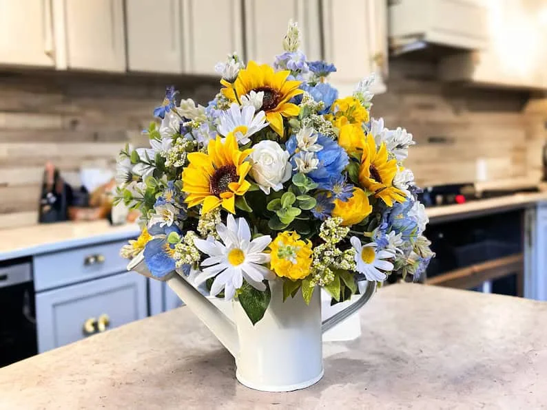 7. Composición elegante con embudo