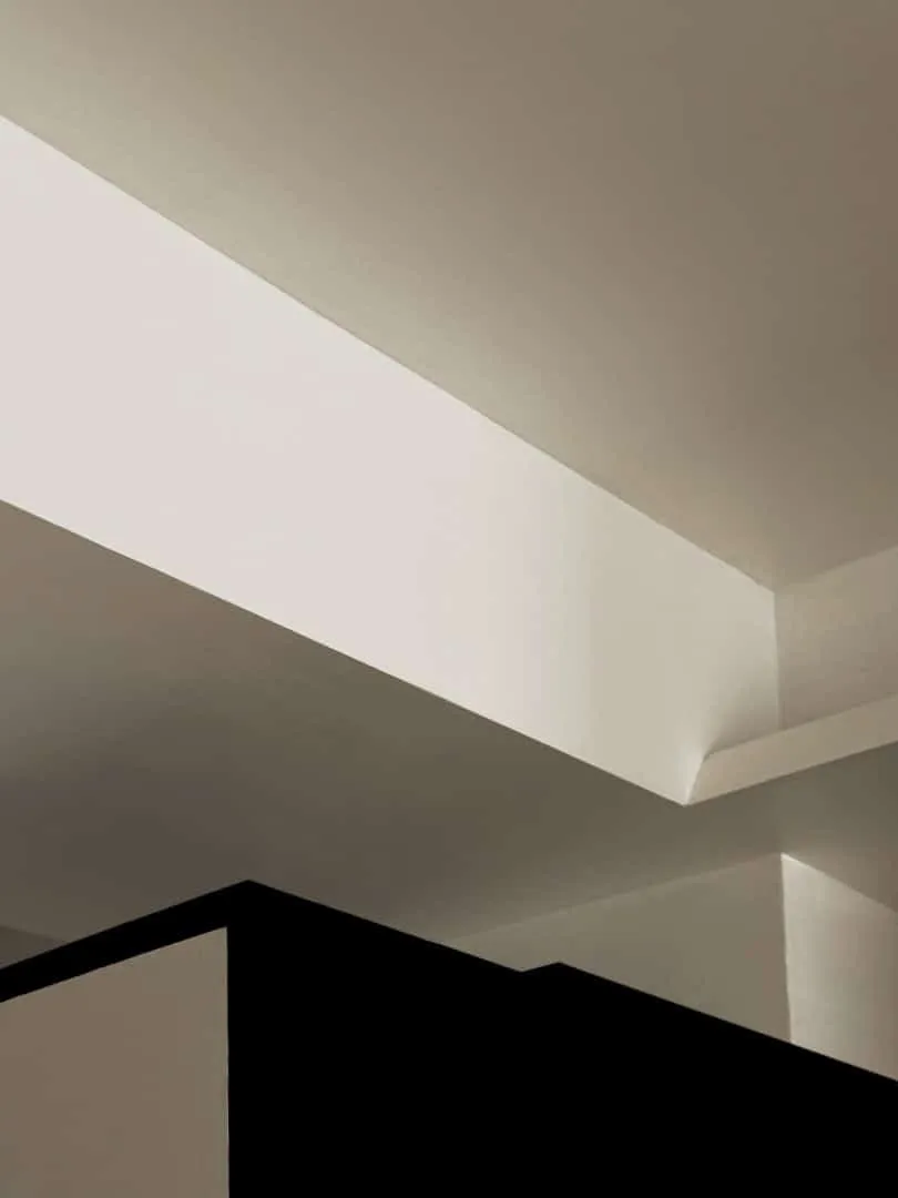 最大化影响力：7ARC设计工作室300平方英尺空间，融合功能与美学