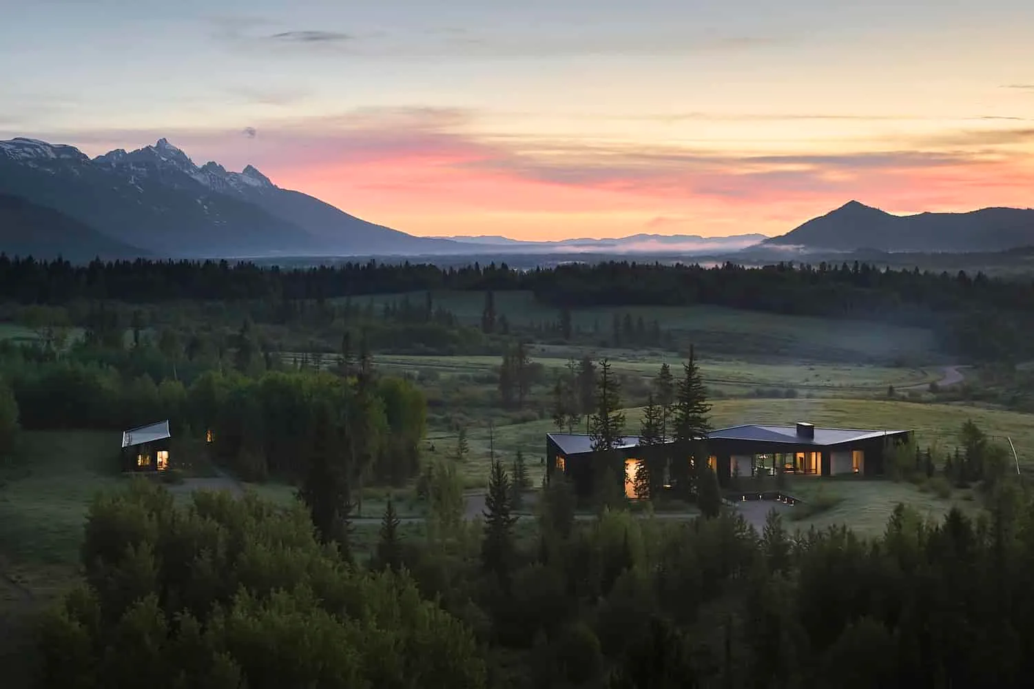 ShineMaker Residence by CLB Architects — Mountain Cottage in Wyoming