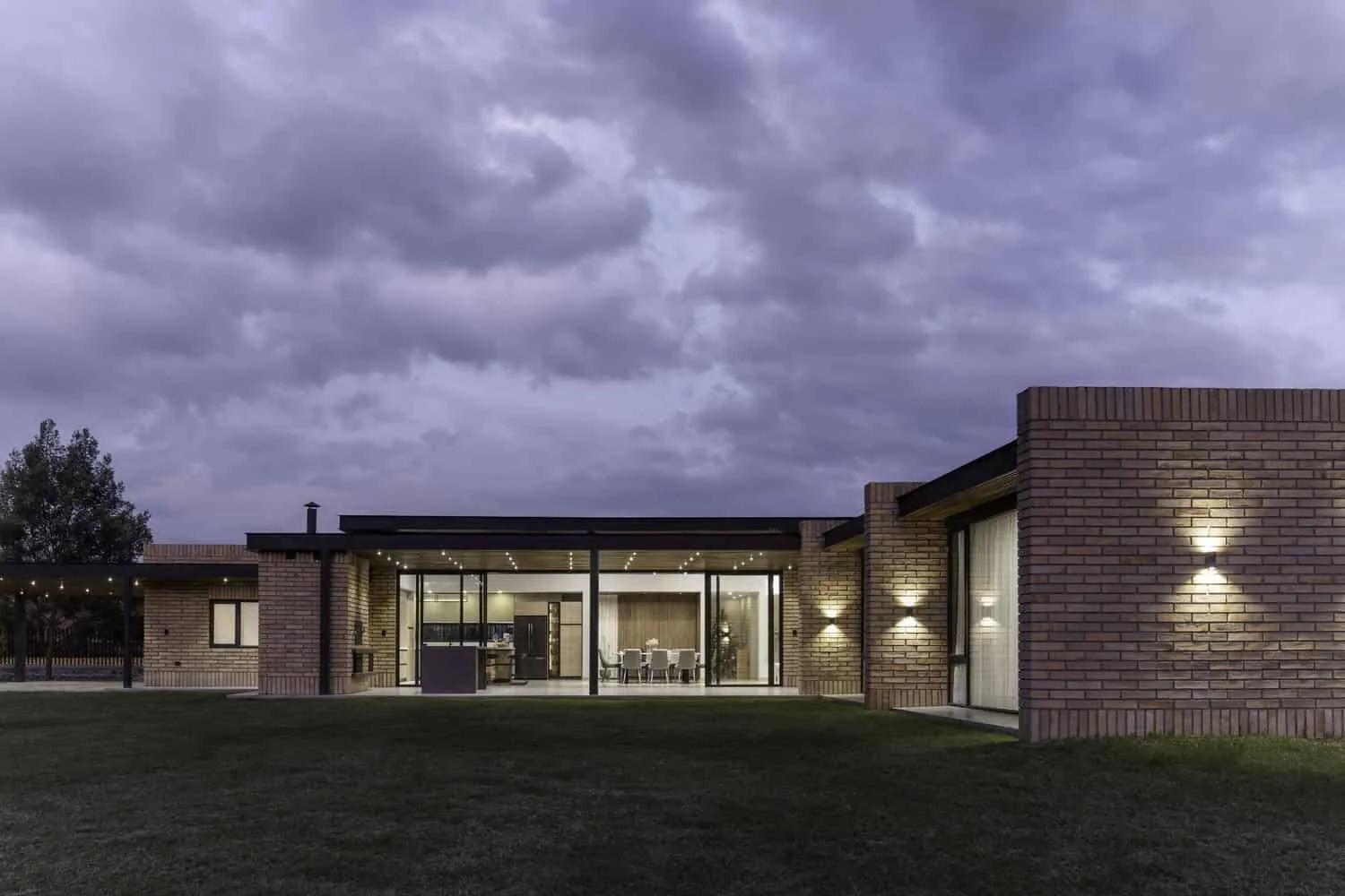 TC House in Cuenca by Arqcor — Modern Brick Residence