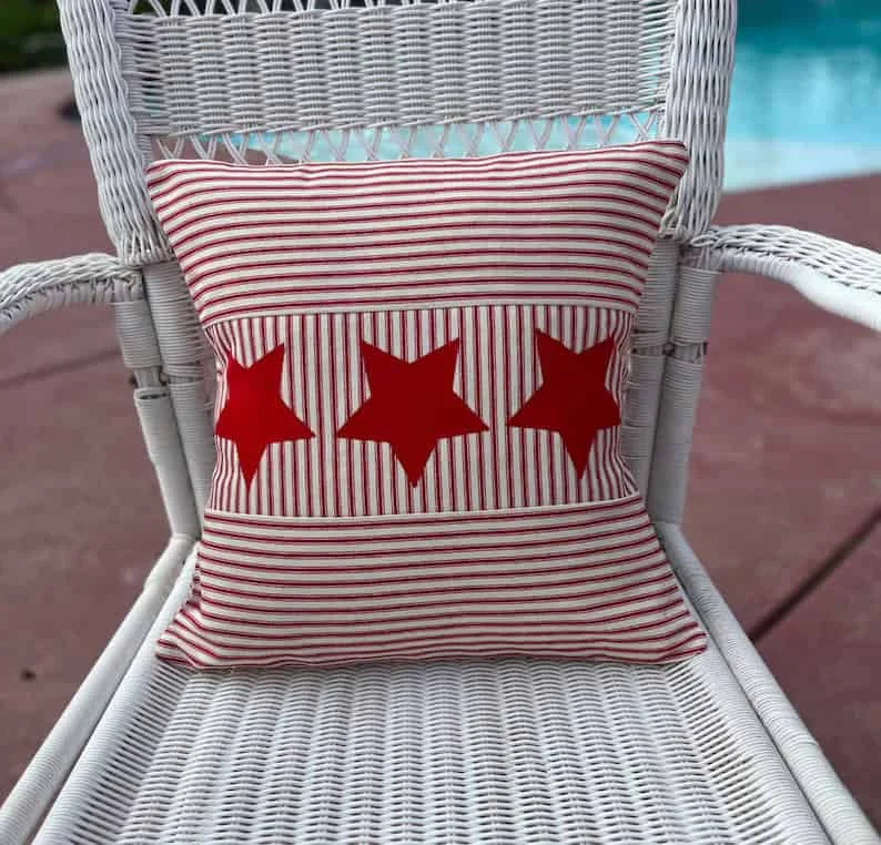 10. Patriotisches Kissen