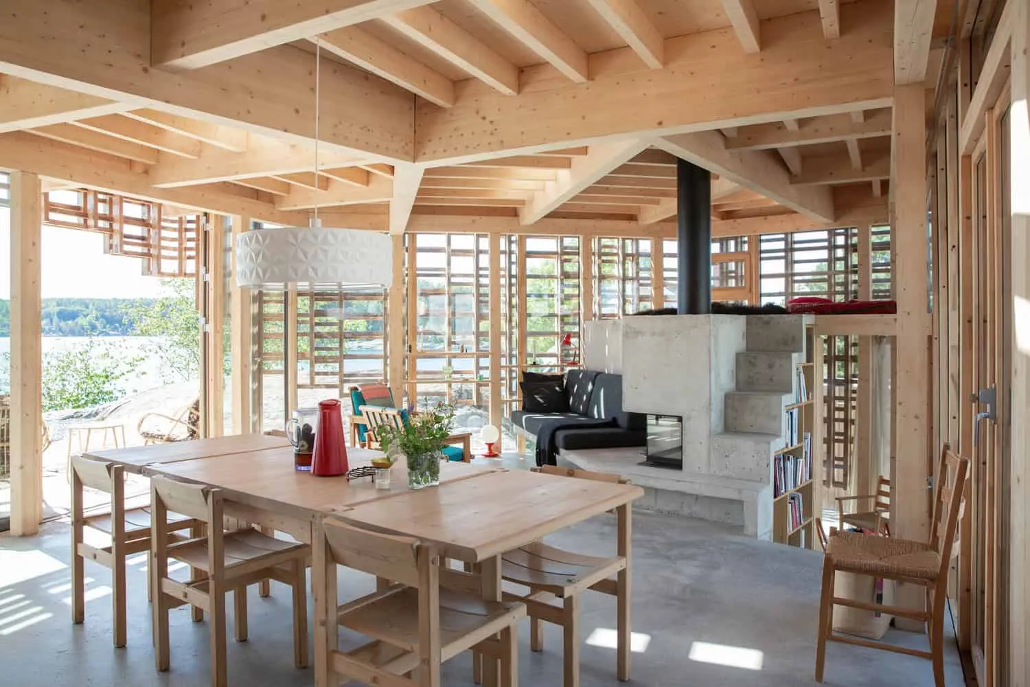 阿特利奥斯洛岛上的住宅——挪威海岸的雕塑小屋