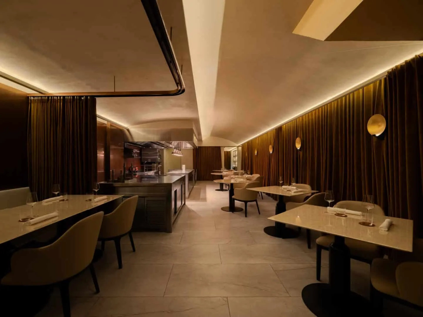 Renovierung des Restaurants Lerouy in Singapur von Studio Hot Design Folks