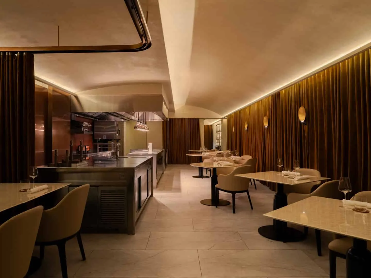 Renovierung des Restaurants Lerouy in Singapur von Studio Hot Design Folks