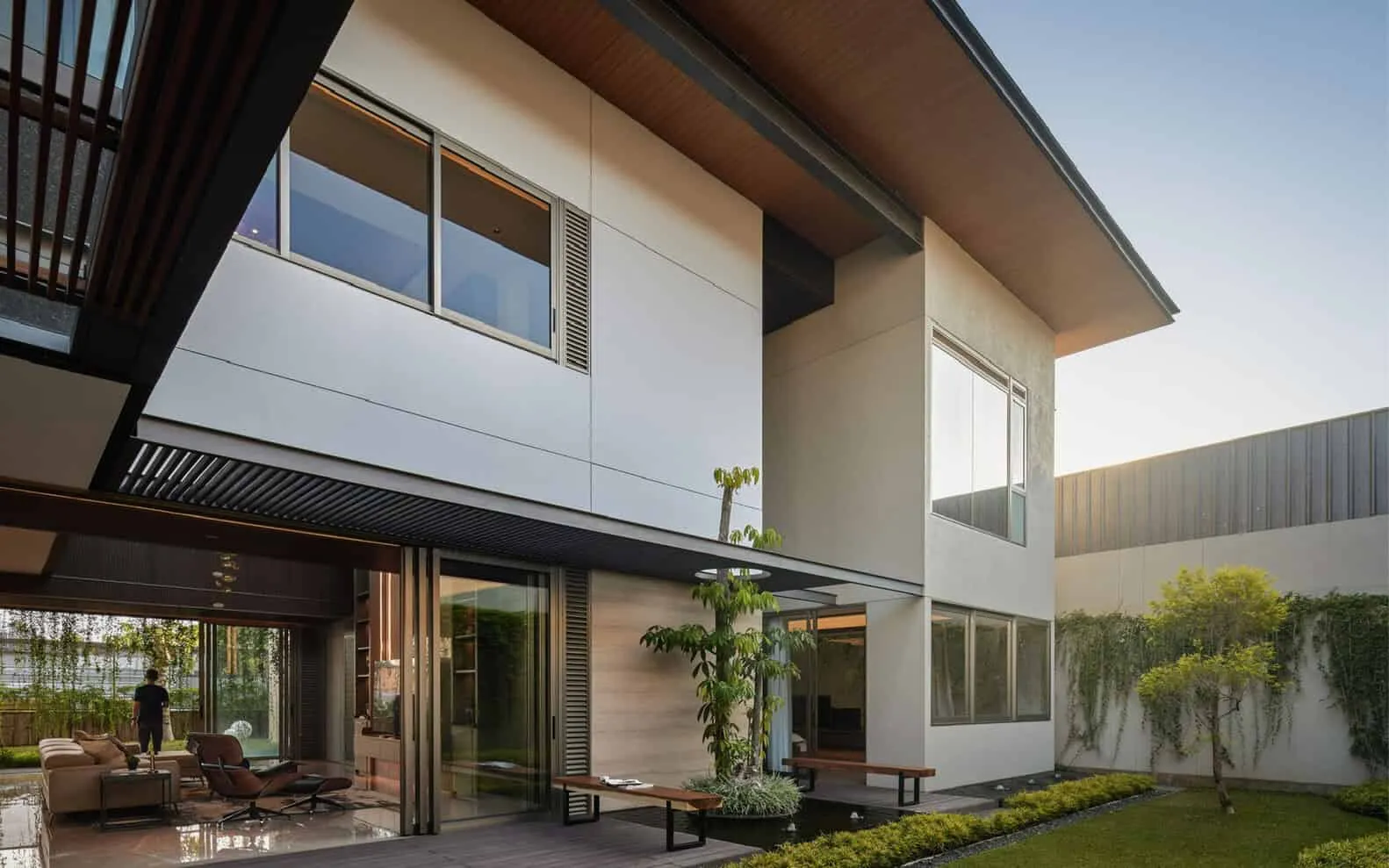 Patio Livity 大宅：56米面宽的可持续安全居住示范