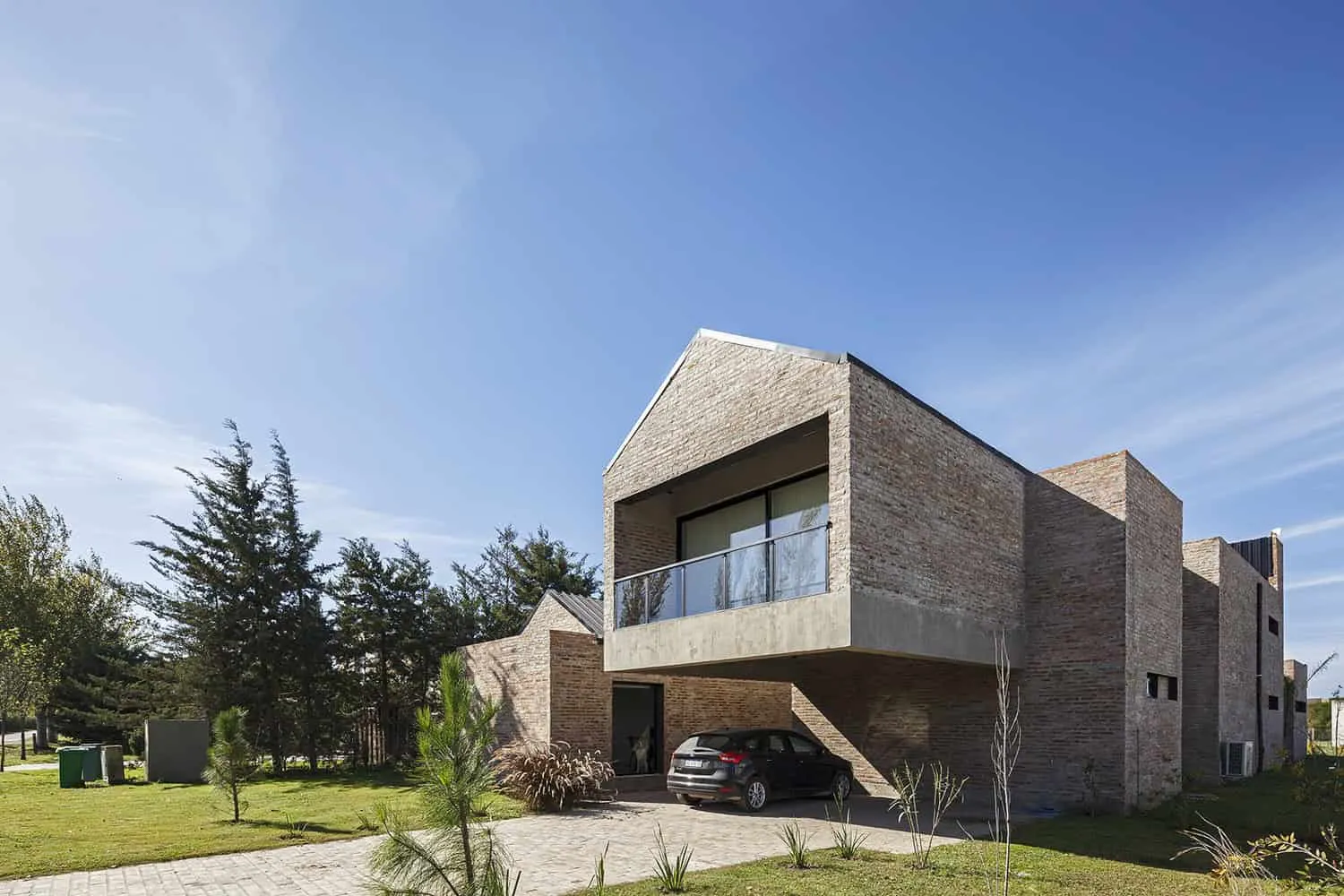 阿多尔福·施利珀建筑事务所的阳台住宅 | 阿根廷罗萨里奥