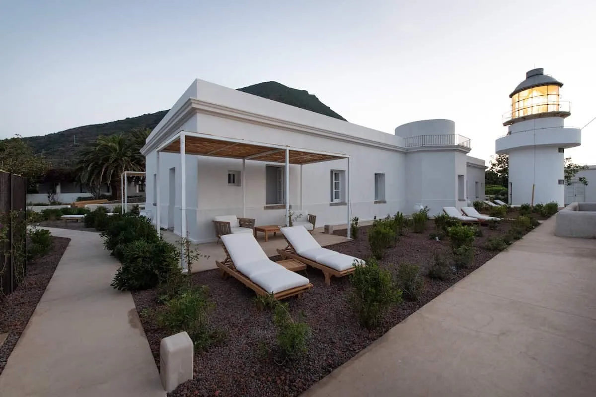 卡波法罗灯塔：由MAB Arquitectura建筑事务所修复的照明设施