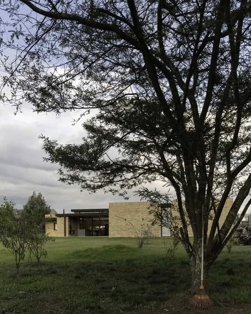 TC House in Cuenca by Arqcor — Modern Brick Residence