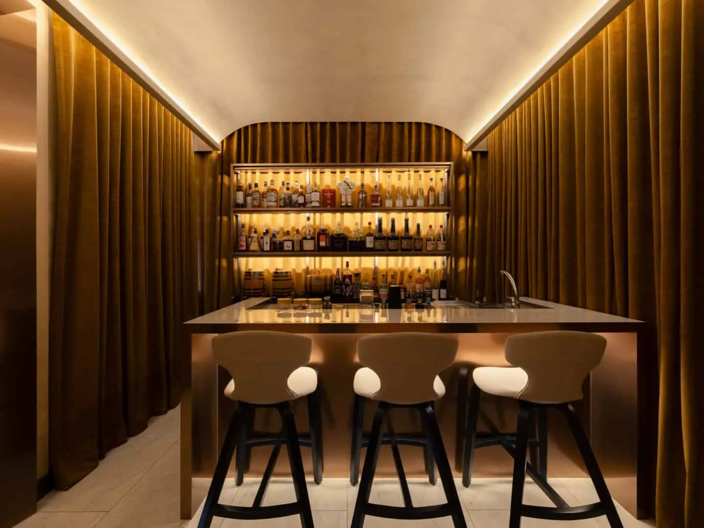 Renovierung des Restaurants Lerouy in Singapur von Studio Hot Design Folks