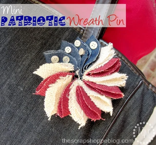 9. Mini Patriotic Pattern Wreath
