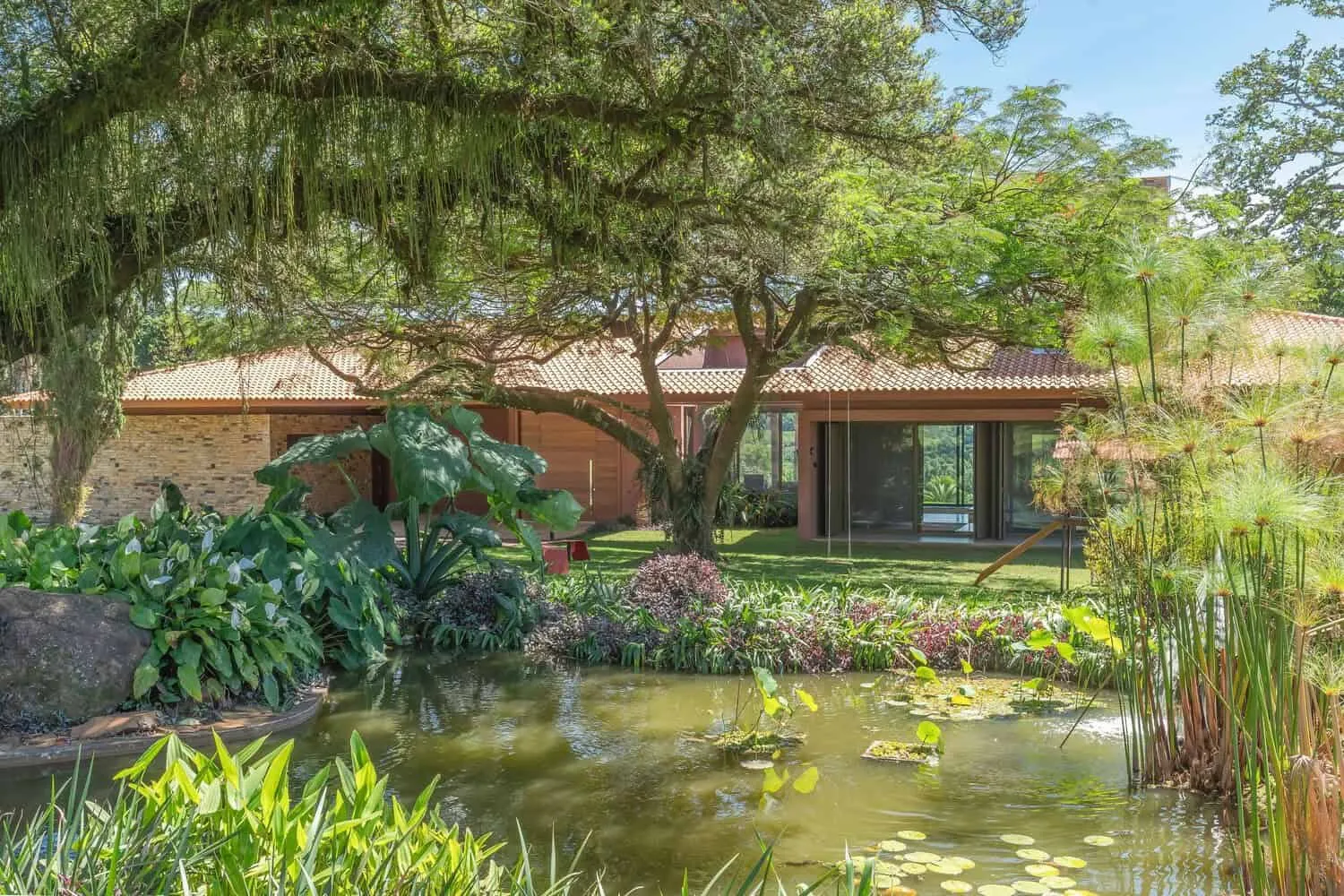 康奎斯特之家 | 大卫·赫拉 | 巴西罗兰迪亚