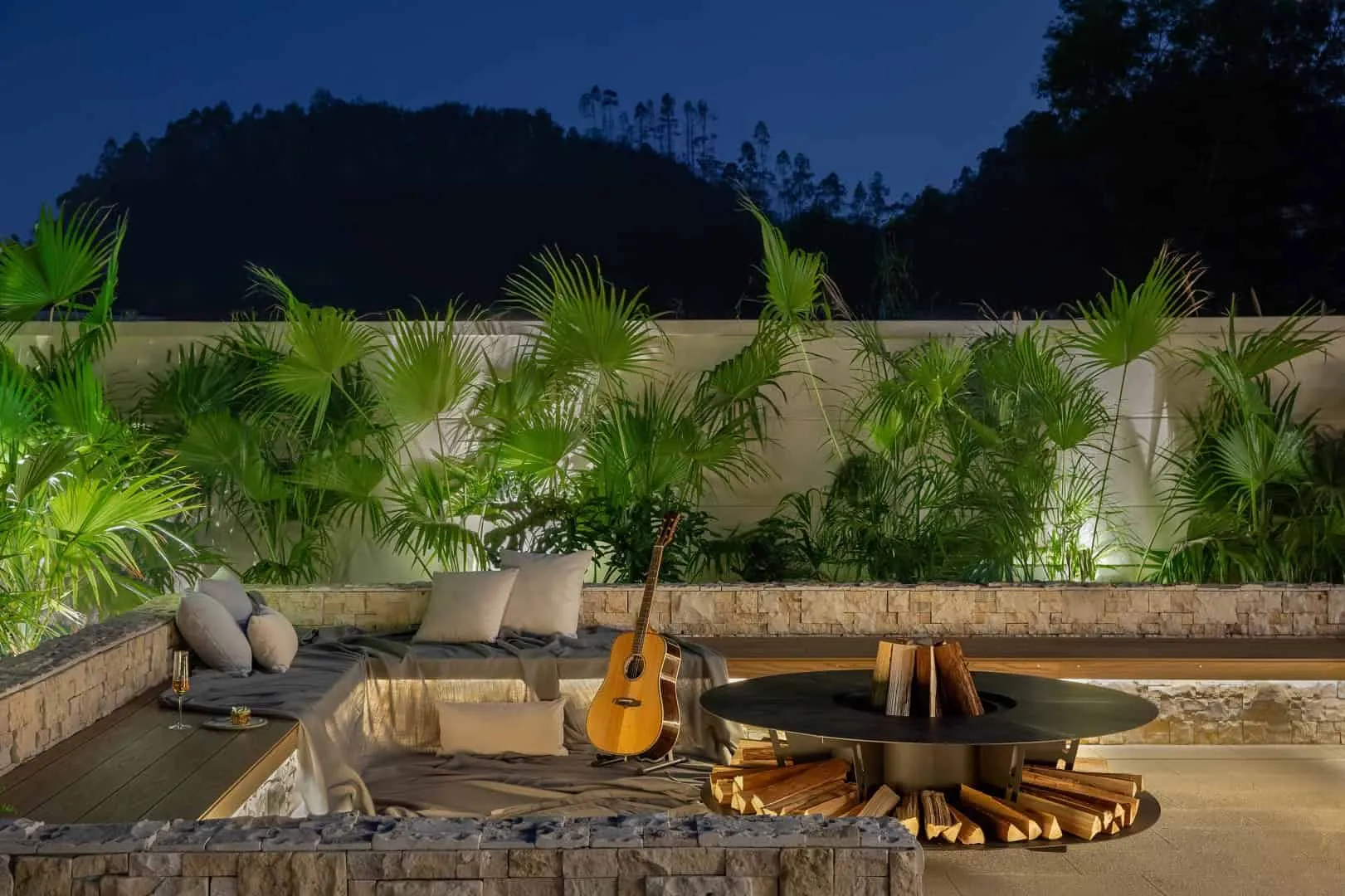 赫罗纳岛1号别墅，BDSD无限设计：融合自然的温馨居所