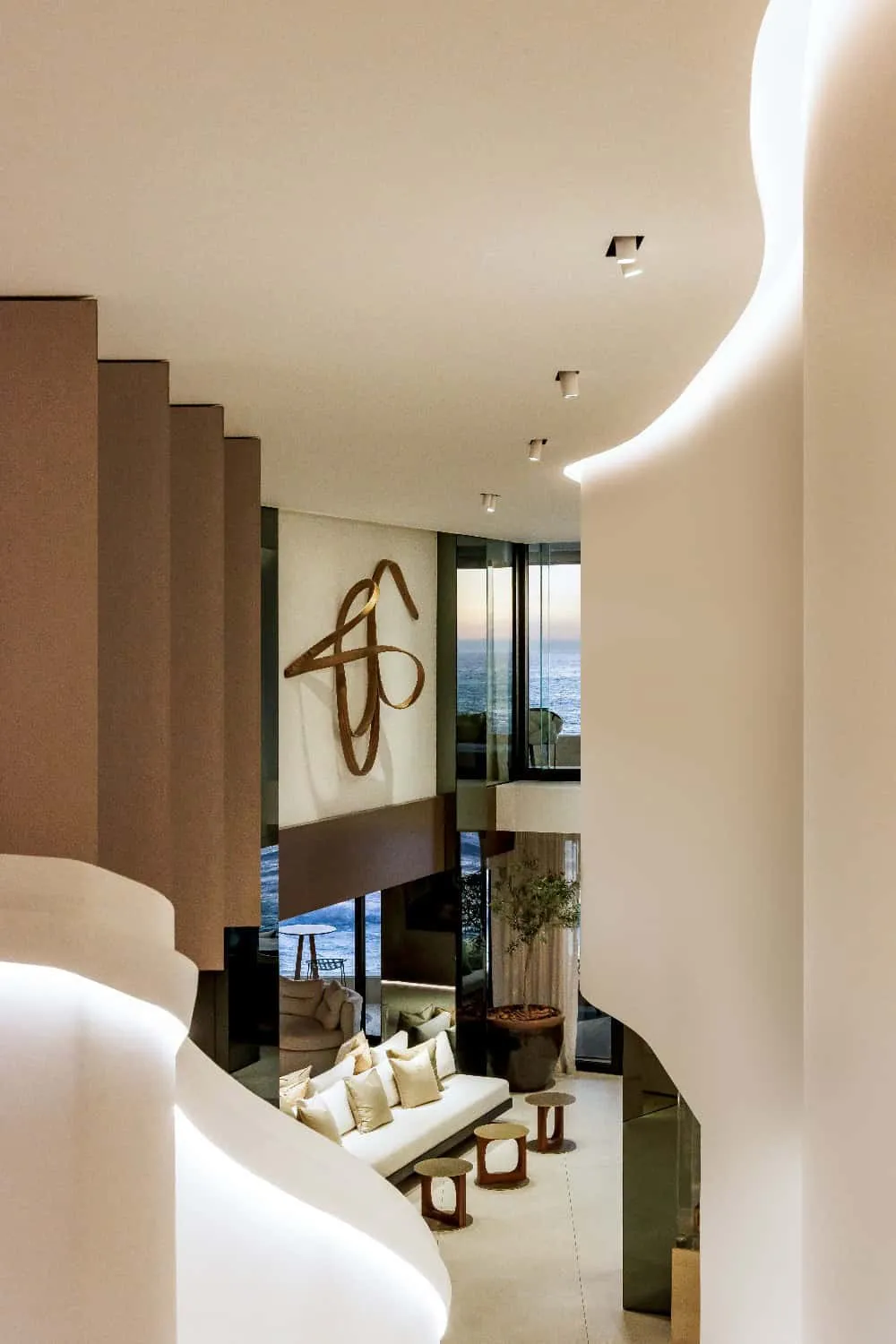 SAOTA和ARRCC的水岸别墅：克利夫顿雕塑式海滩疗养地